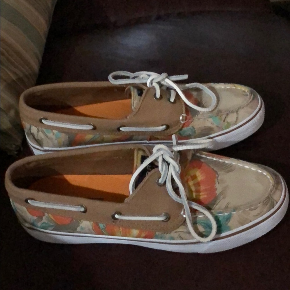 SPERRY Top Sider BEIGE Tropical design shoes SIZE 6.5 EUC